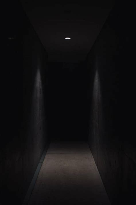 Download 1080p Hd Spooky Hallway Wallpaper