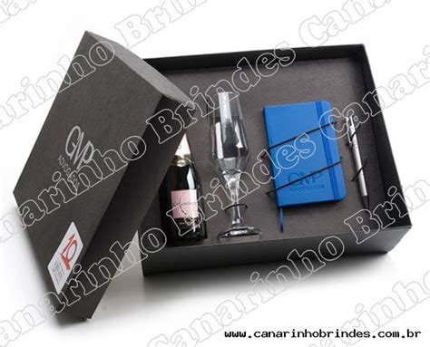 Kit Mini Chandon Moleskine Caneta e Taça 2961