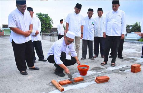 Rayakan Harlah IPHI Karanganyar Groundbreaking Bangun Masjid Halo