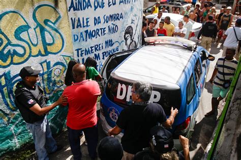 Jornal Correio Moradores Tentam Linchar Vizinho Que Confessou Matar