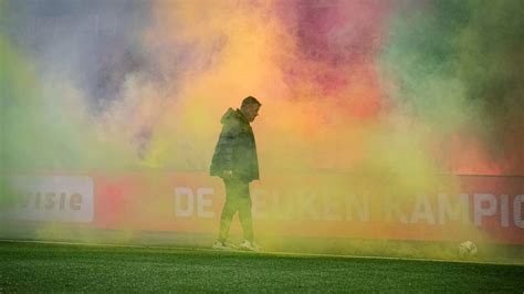 Supporters Ado Vernielen Eigen Bussen Richting Breda Den Haag Nu Nl