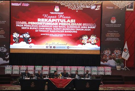 KPU Gelar Rapat Pleno Rekapitulasi Hasil Penghitungan Perolehan Suara