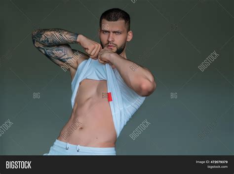 Sexy Naked 图片和照片免费试用 Bigstock