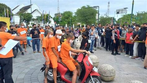 Terdapat Adegan Dan Tkp Dalam Rekonstruksi Kasus Penganiayaan Di