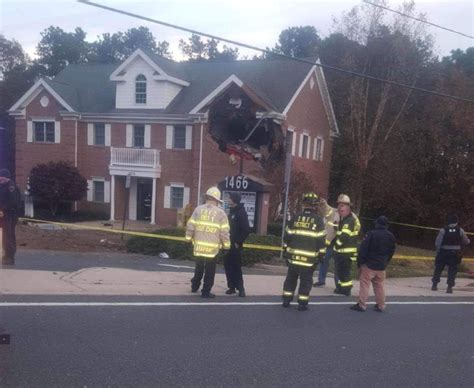 Two Dead After Porsche Crashes Into Second Floor Of Building Jersey Shore Online