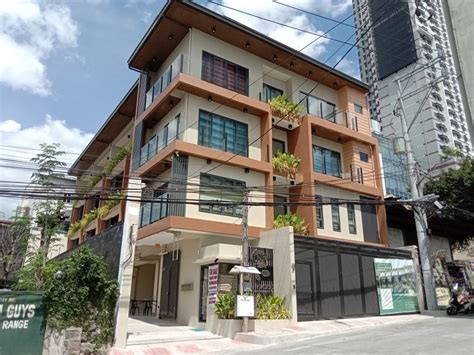 Bedroom Townhouse For Sale In Cubao Quezon City Near Edsa Alderwood