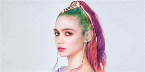 Grimes Says She Underwent Eye Surgery for Seasonal Depression | The Mighty