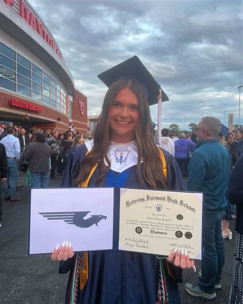 gracie bennett (@gracie.bennett_) • Instagram photos and videos