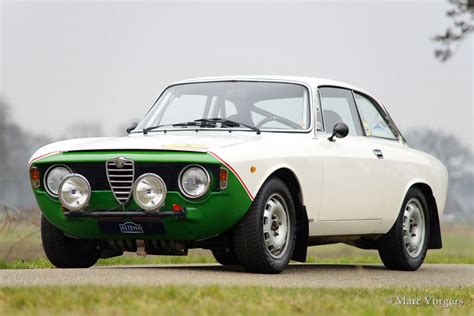 Alfa Romeo Giulia GT Veloce, 1966 - Welcome to ClassiCarGarage