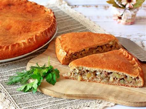 Пирог с картошкой и фаршем — рецепт с фото пошагово. Как приготовить ...
