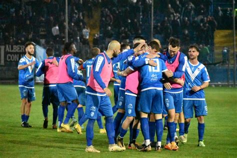 Serie D Il Brindisi Non Si Ferma E Batte Anche Il Matera