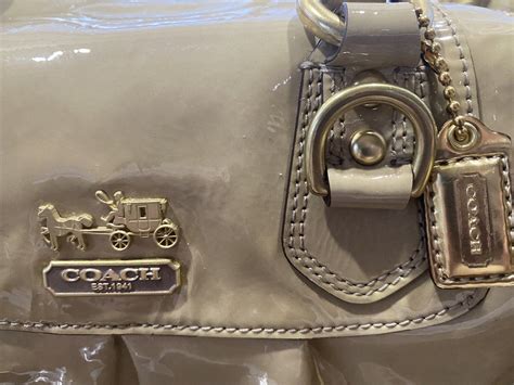 Limited Addition Coach Beige Patent Leather Shoulder Gem