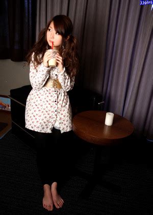 素人娘かずは の無修正エロ画像 AV女優ギャラリー 12 件 JapaneseBeauties jav model Amateur Kazuha gallery