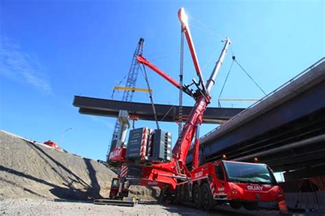 Worlds Largest Mobile Crane Lifts Girder With Modulift Beam Supply