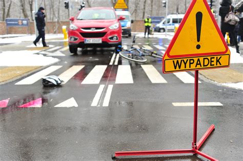 Wypadki drogowe Rzeź na polskich drogach 13 razy więcej rannych niż