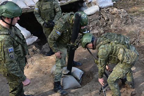 Komandanti i Gardës së Ajova s bashkë me gjenerallejtënant Jashari