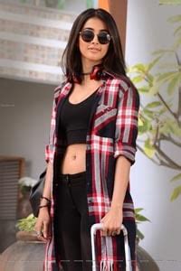 Pooja Hegde in DJ - Duvvada Jagannadham, Stills