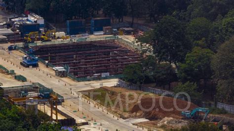 Progress Pembangunan Jalur MRT Fase 2A Di Monas Foto Tempo Co