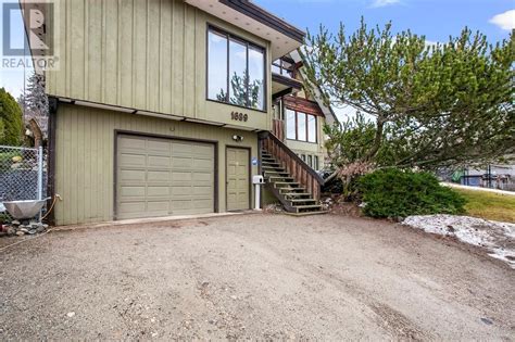 1689 Kloppenburg Road Kelowna — For Sale 800000 Zoloca