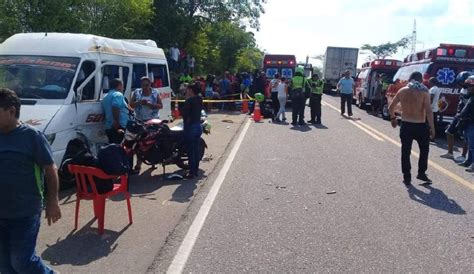 Heridos En La Vía A Barranca Un Muerto Y 13 Heridos Deja Accidente En