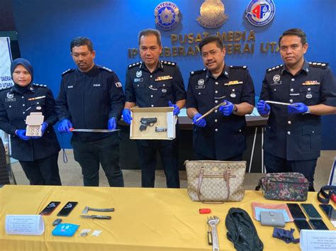 Ahli Kongsi Gelap Diberkas Bersama Pistol Selit Di Pinggang