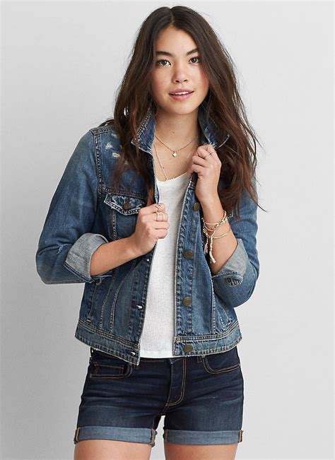 American Eagle Embraces Casual Style For Summer Fashion Gone Rogue