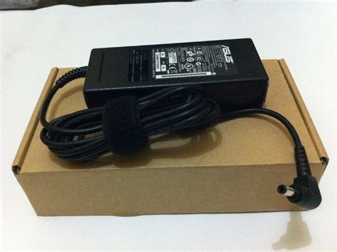 gunakan charger original  bisa mempengaruhi baterai