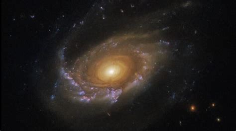 Telescopio Espacial Hubble Captura Una Galaxia A La Deriva El Comercio