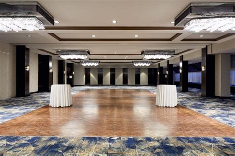 Sheraton Montreal Airport Hotel - Venue - Dorval - Weddinghero.ca