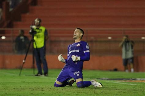 N Utico Renova Contrato Do Goleiro Vagner At O Final De N Utico