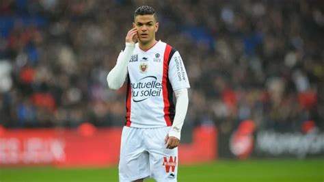 Mercato Psg Hatem Ben Arfa Ouvre Une Nouvelle Fois La Porte Au Psg