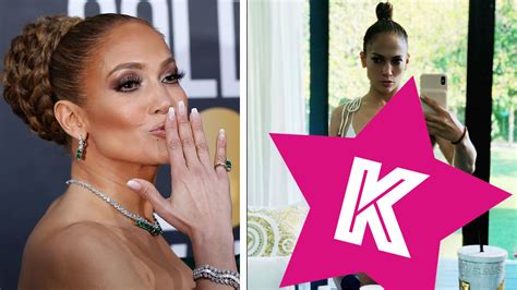Jennifer Lopez W Bikini Piosenkarka Nadal Zachwyca Doskona Form Kozaczek