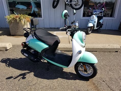 New 2022 Bintelli Escape 49cc Scooter Scooters In Forest Lake Mn Mint White