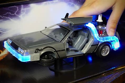 Carro Delorean Time Machine Luz De Volta Para O Futuro Parte