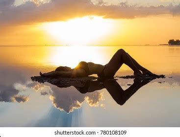 9 Hundred Nude Woman Lying On Beach Royalty Free Images Stock Photos Pictures Shutterstock