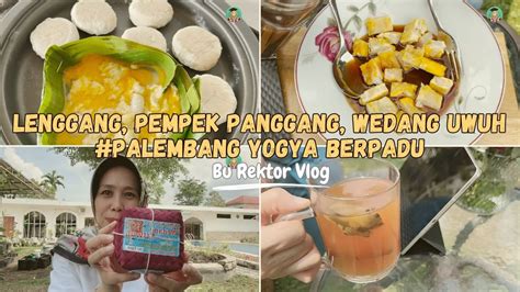 MAKAN PEMPEK LENGGANG DAN PANGGANG DITEMANI SEGELAS WEDANG UWUH