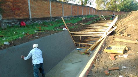 CONSTRUCCION DE CANAL DE AGUA PLUVIAL ITP A A de México