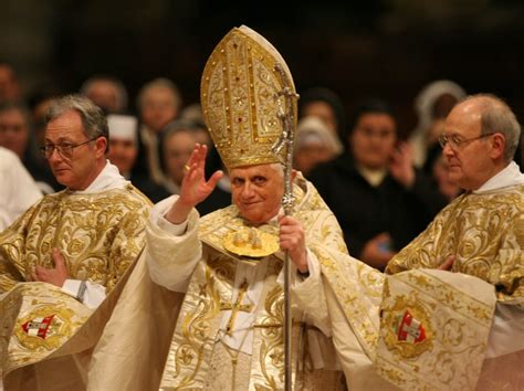 Sursum Corda OMELIA DEL SANTO PADRE ALLA MESSA CRISMALE 2012