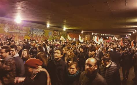 Tsunami da educação toma as ruas da capital gaúcha SINDOIF