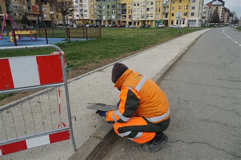 FOTO Na Najmanje Tri Lokacije U Gradu Traje Rekonstrukcija I Izgradnja