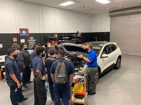 Ford Expands Technician Training Program | THE SHOP