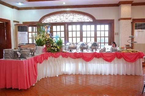 How To Set Up A Wedding Reception Buffet Table Bettymarston