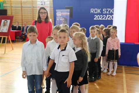 Inauguracja Roku Szkolnego W Szkole Podstawowej Im Janusza