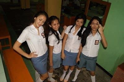 Pinay Students Get Pose Cute Pinays Hot Pinay