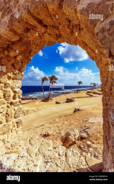 Egypt, Red Sea Governorate, Hurghada, Sandy beach of Sahl Hasheesh bay ...