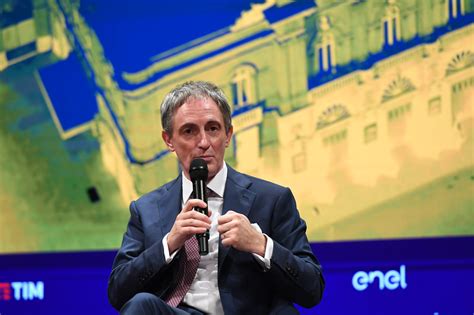 "Le infrastrutture? Dobbiamo costruire nuove autostrade"