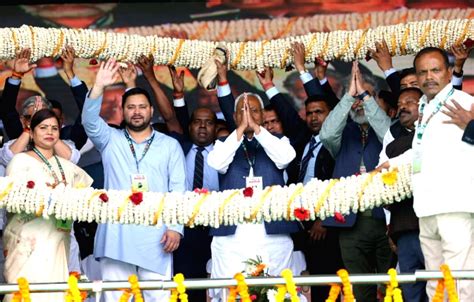 Purnia Bihar Cm Nitish Kumar And Deputy Cm Tejaswi Yadav Garlanded By