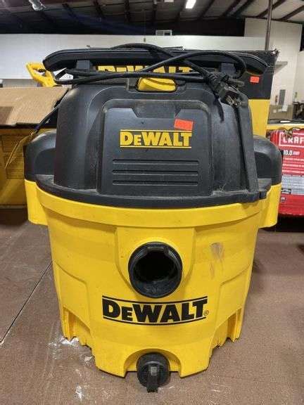 Dewalt Gallon Wet Dry Vac Very Loud Metzger Property Services Llc