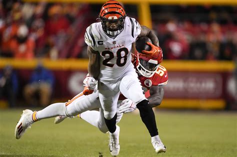 Joe Mixon Arrest Warrant For Allegedly Pointing Gun At Woman Dismissed