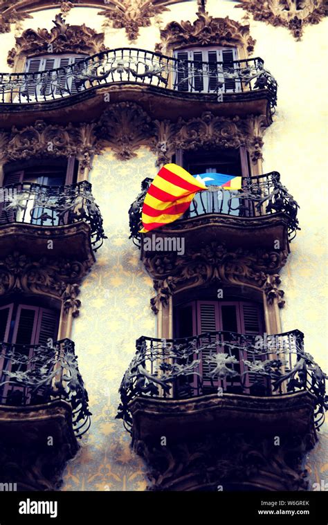 Catalonian Flag High Resolution Stock Photography And Images Alamy